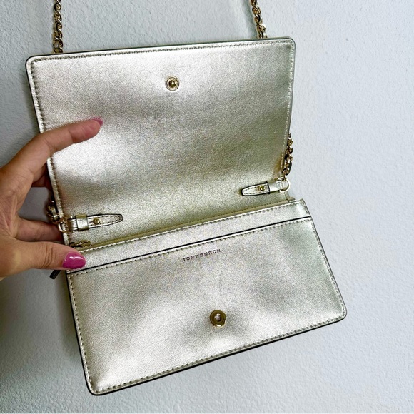 REDUCED 🌸 Tory Burch Quilted Metallic Champagne Crossbody Clutch - Picture 7 of 8